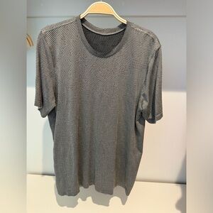 Lululemon Metal Vent Tech Men’s T Shirt Size Large